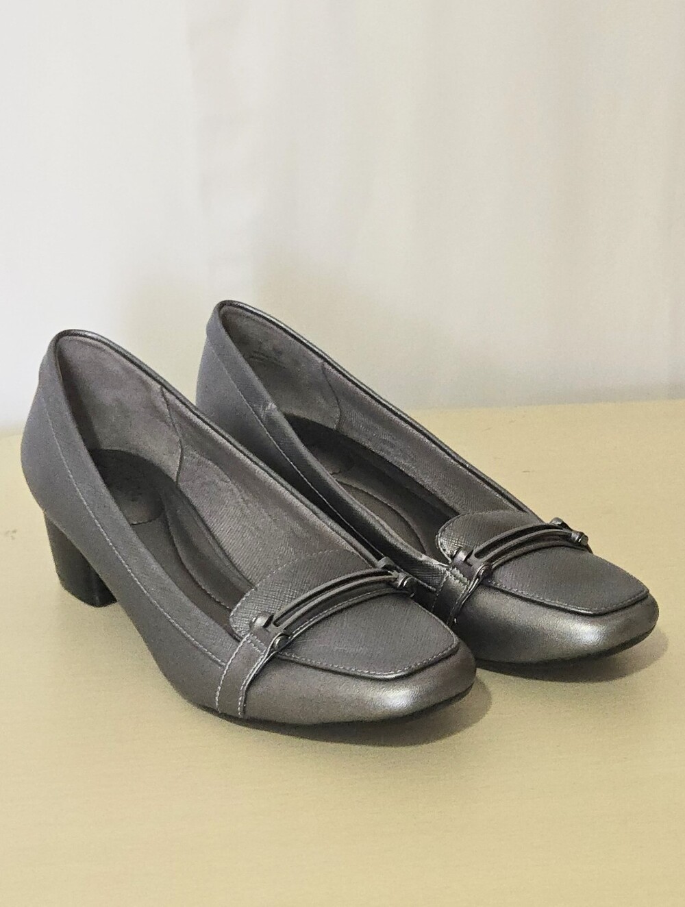 LifeStride "Evette" Dress Pumps - Low Heel - Gunmetal Silver - Square - Size 8